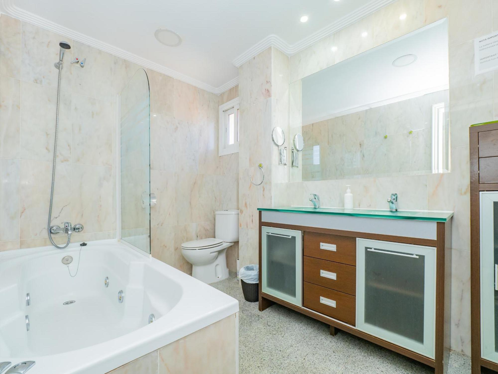 Cubo'S Cruz Humilladero Apartment マラガ エクステリア 写真